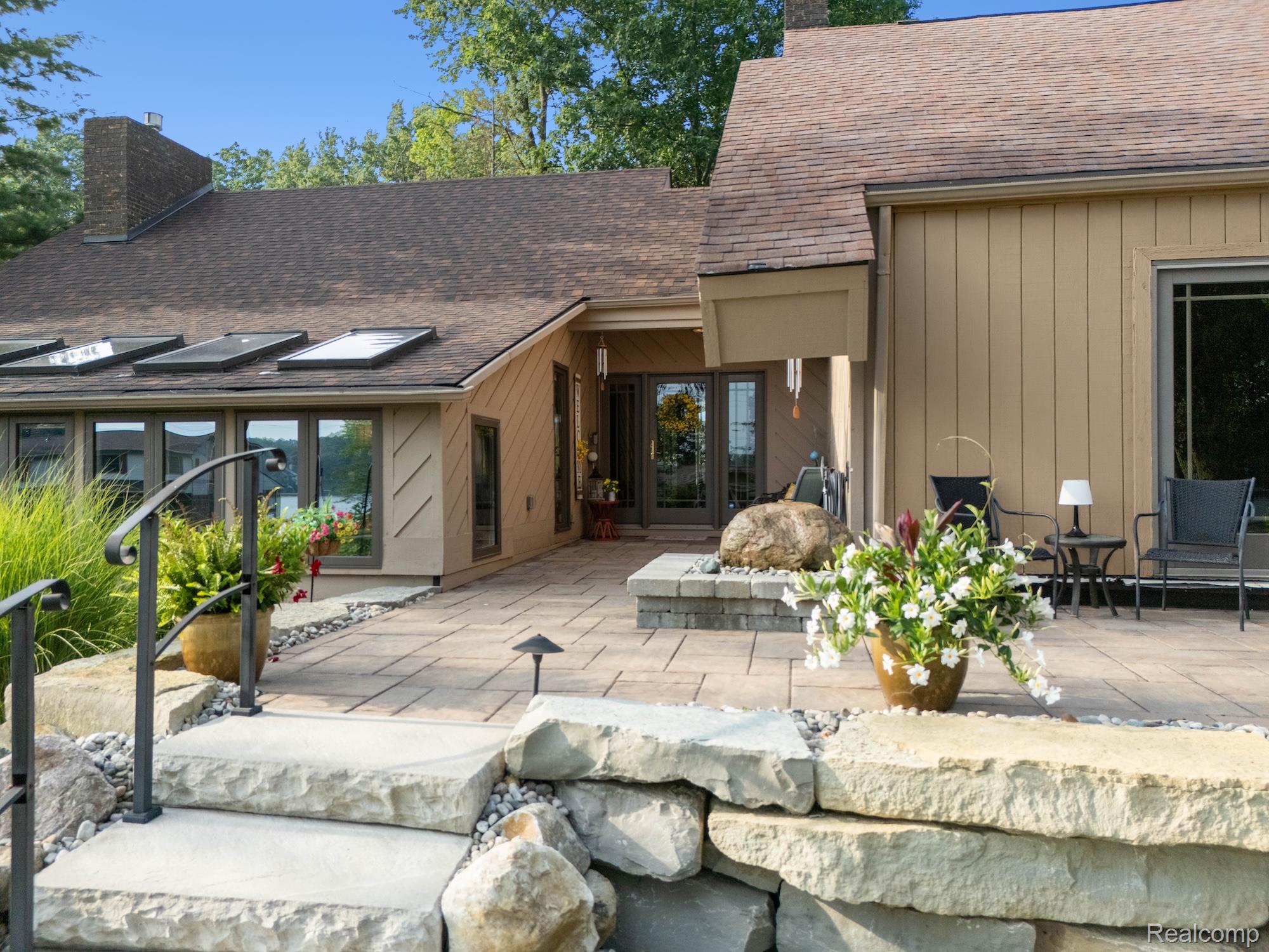 7337 Driftwood Drive