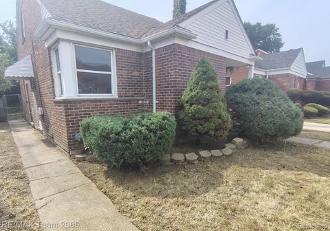 Tiny photo for 9527 Mettetal Street, Detroit City, MI 48227 (MLS # 20261071301)