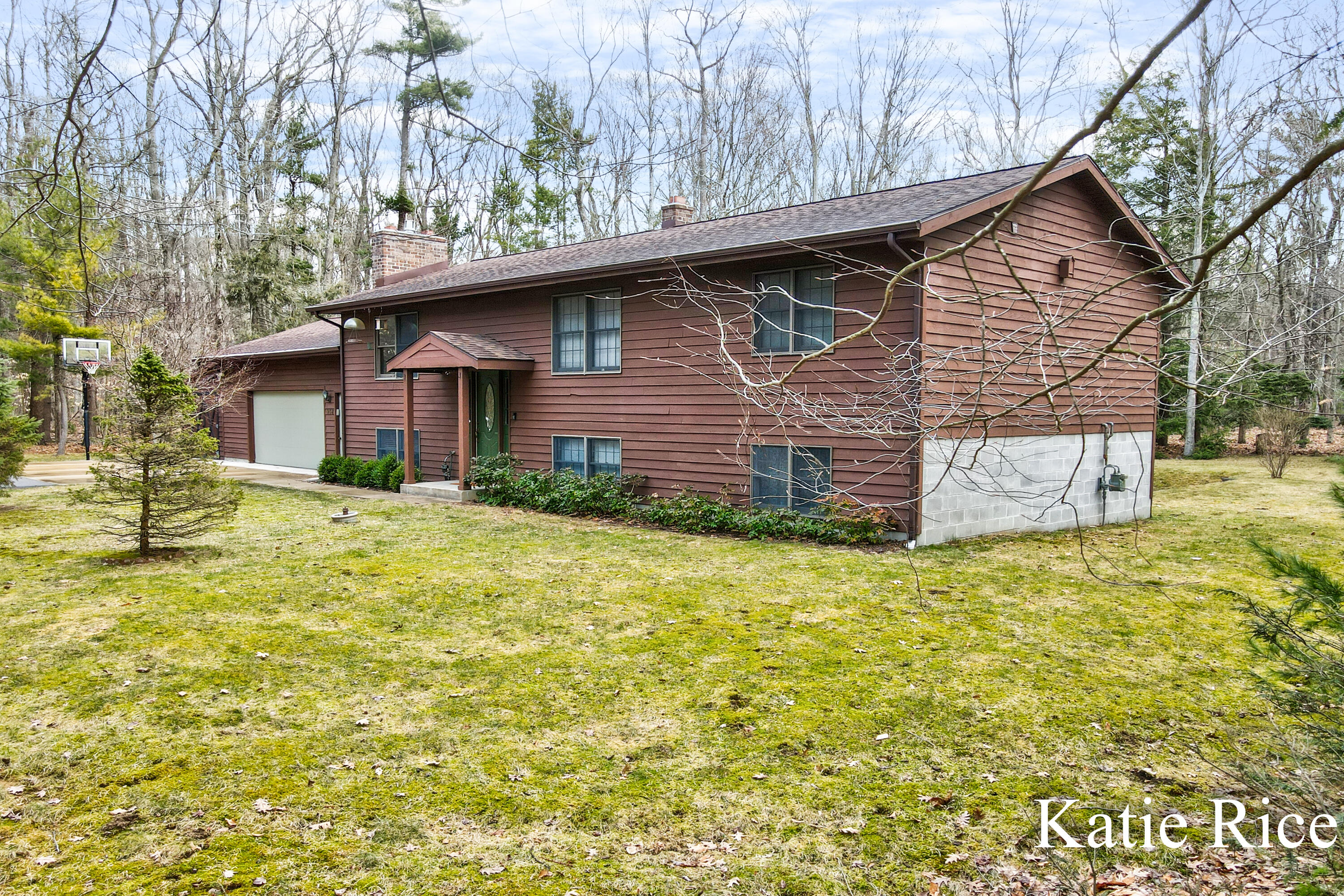 938 N Scenic Drive
