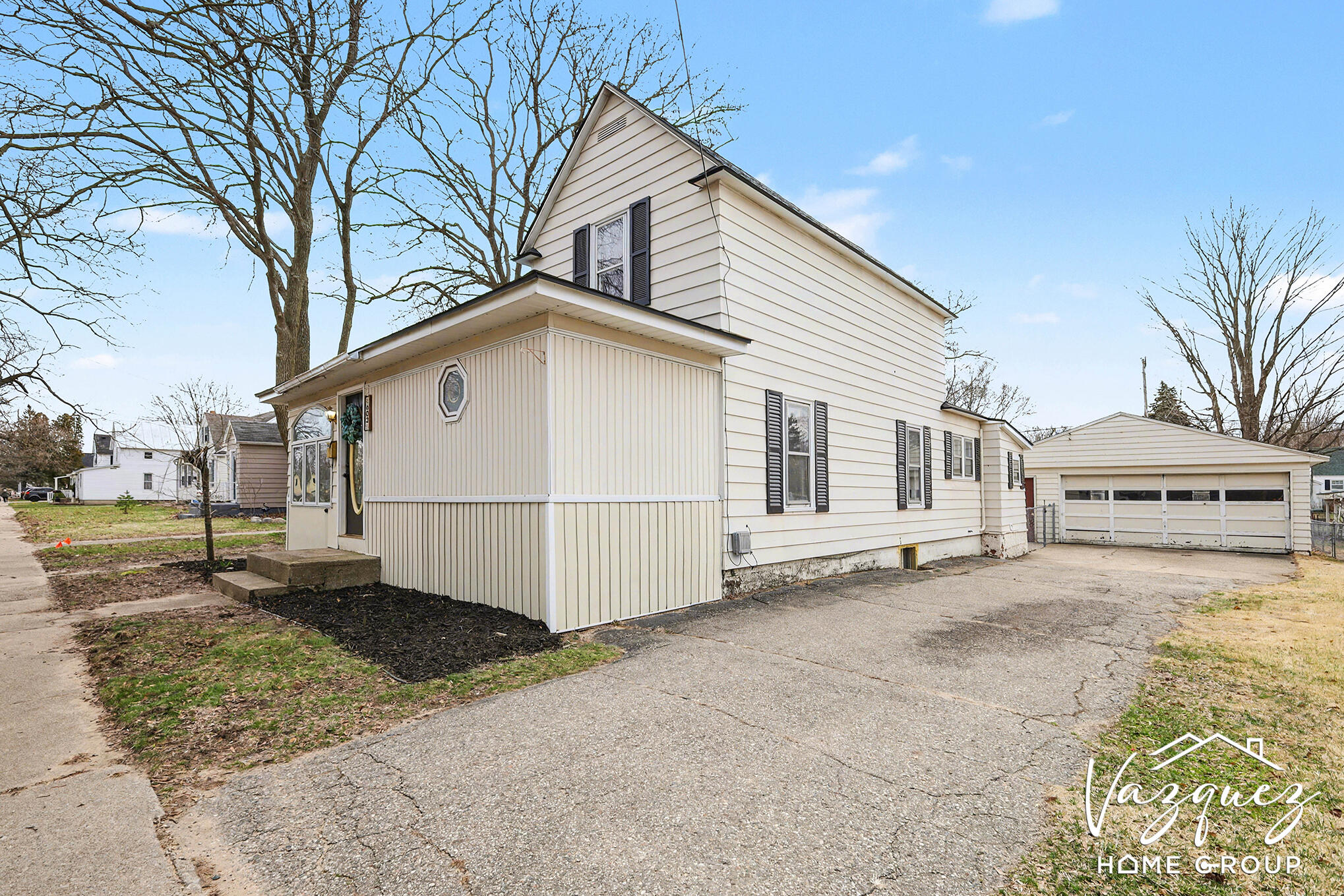 603 W Maple Street