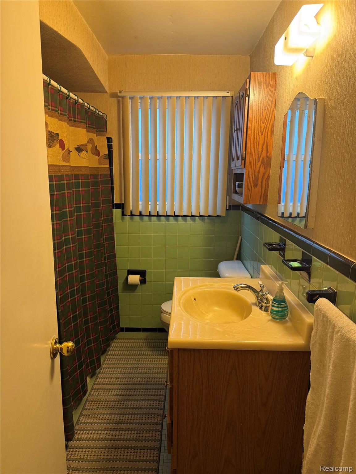 24220 Cloverlawn Street