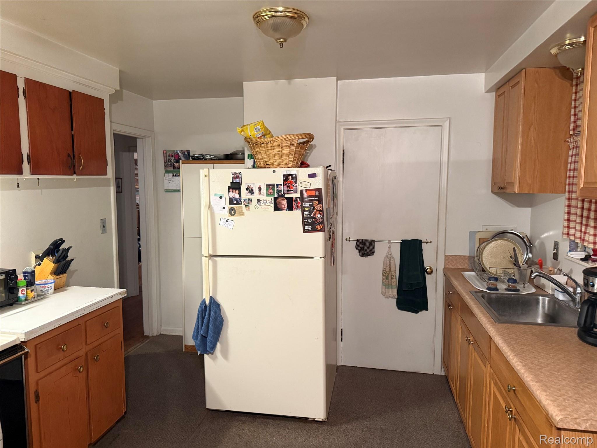 24220 Cloverlawn Street