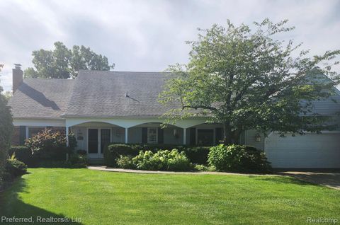 9350 Colony Farm Court Plymouth City MI 48170