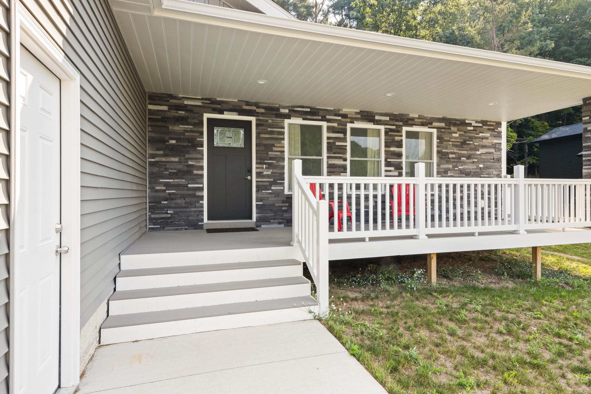 1132 Farmington Drive