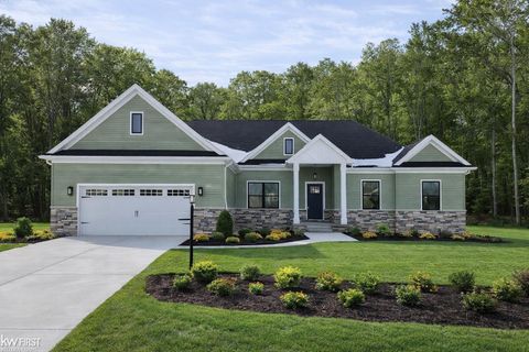 1 Timber Trail Tyrone Township MI 48430