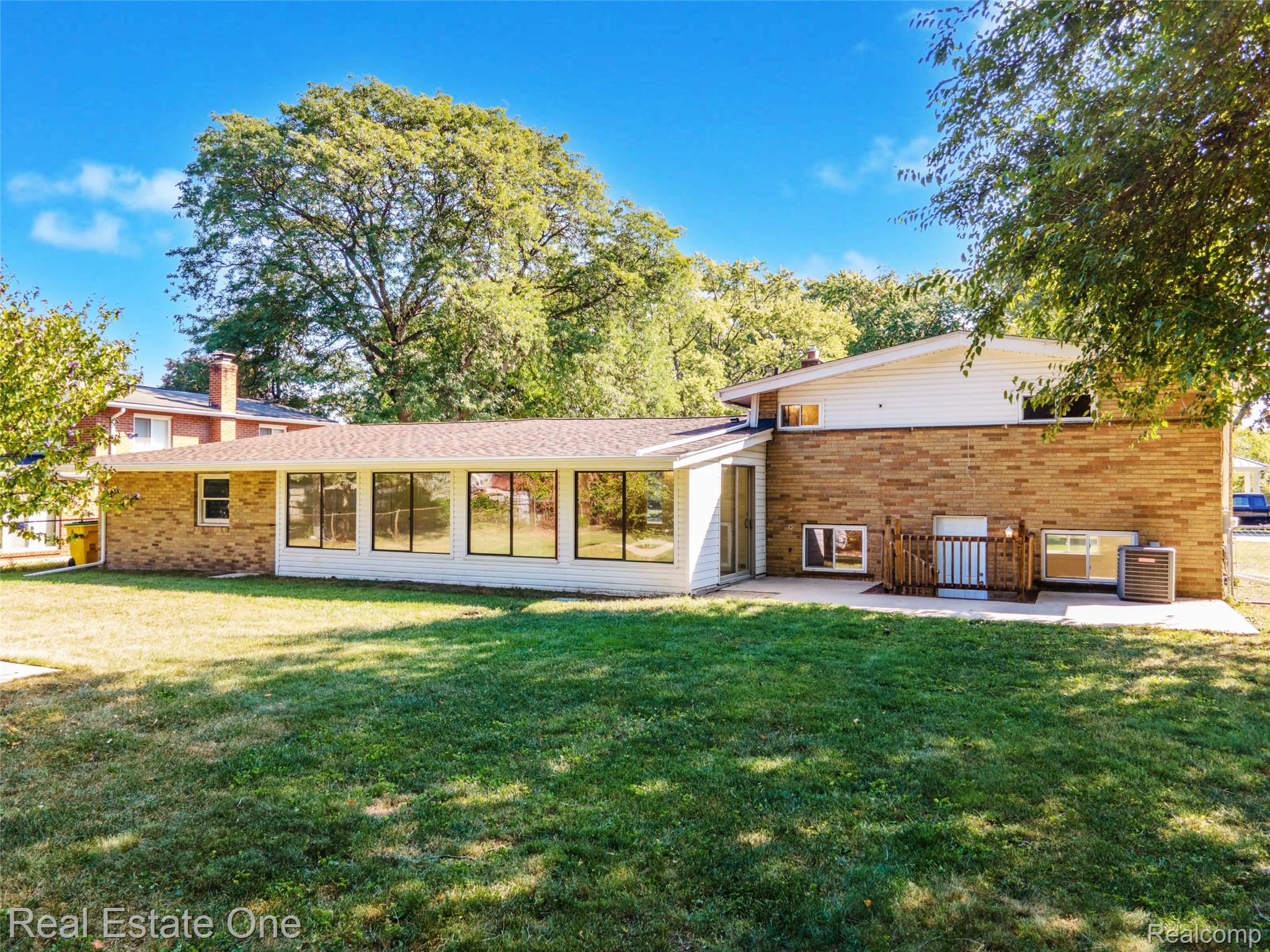 45467 Sterritt Street