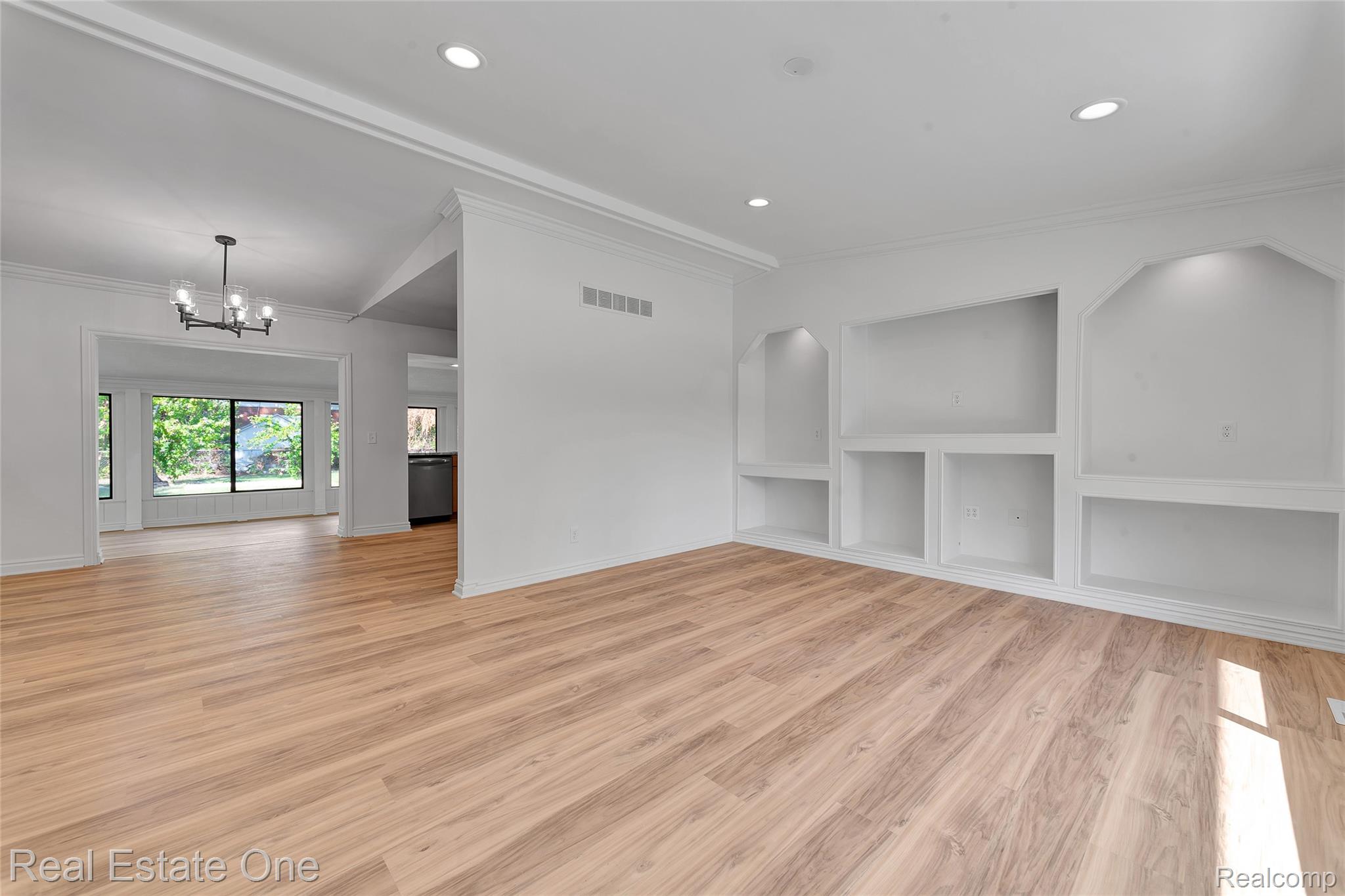 45467 Sterritt Street