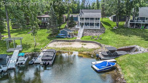 2011 S Ogemaw Trail West Branch City MI 48661