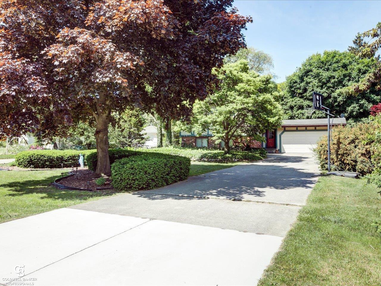 3521 Gratiot Avenue