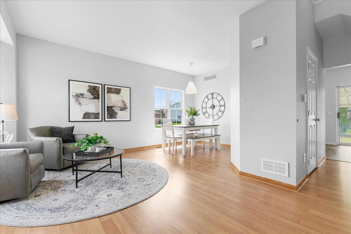7306 Deer Track Drive