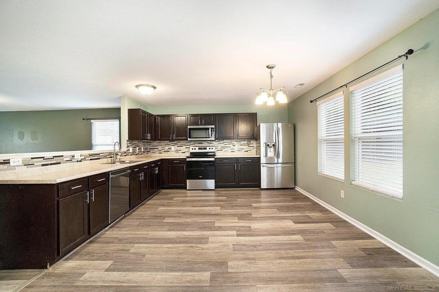 6231 Stable Glen Court