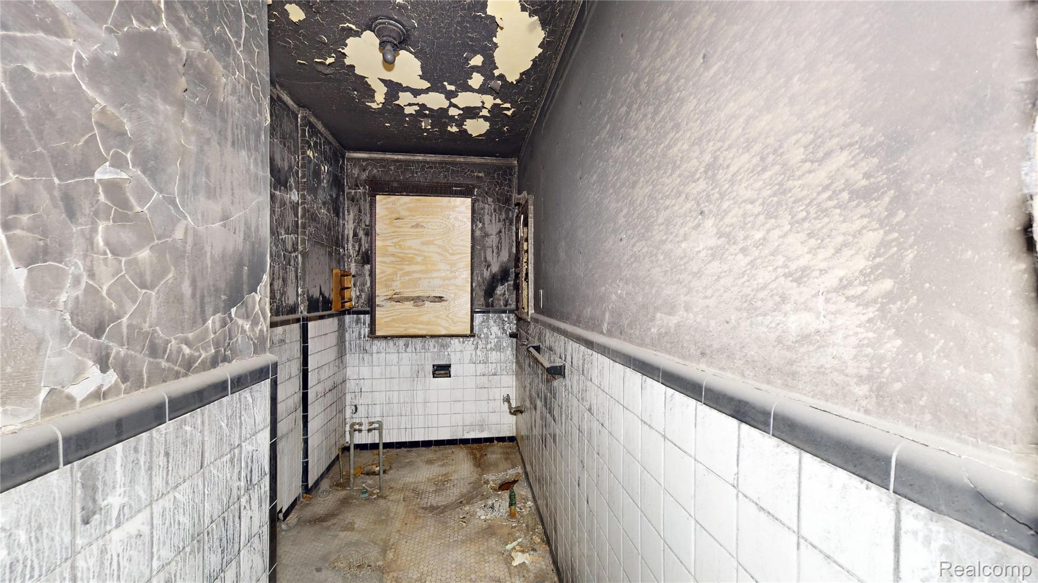 Detroit City, Michigan 48216, United States, 8 Bedrooms Bedrooms, ,4 BathroomsBathrooms,Residential,Active,214904