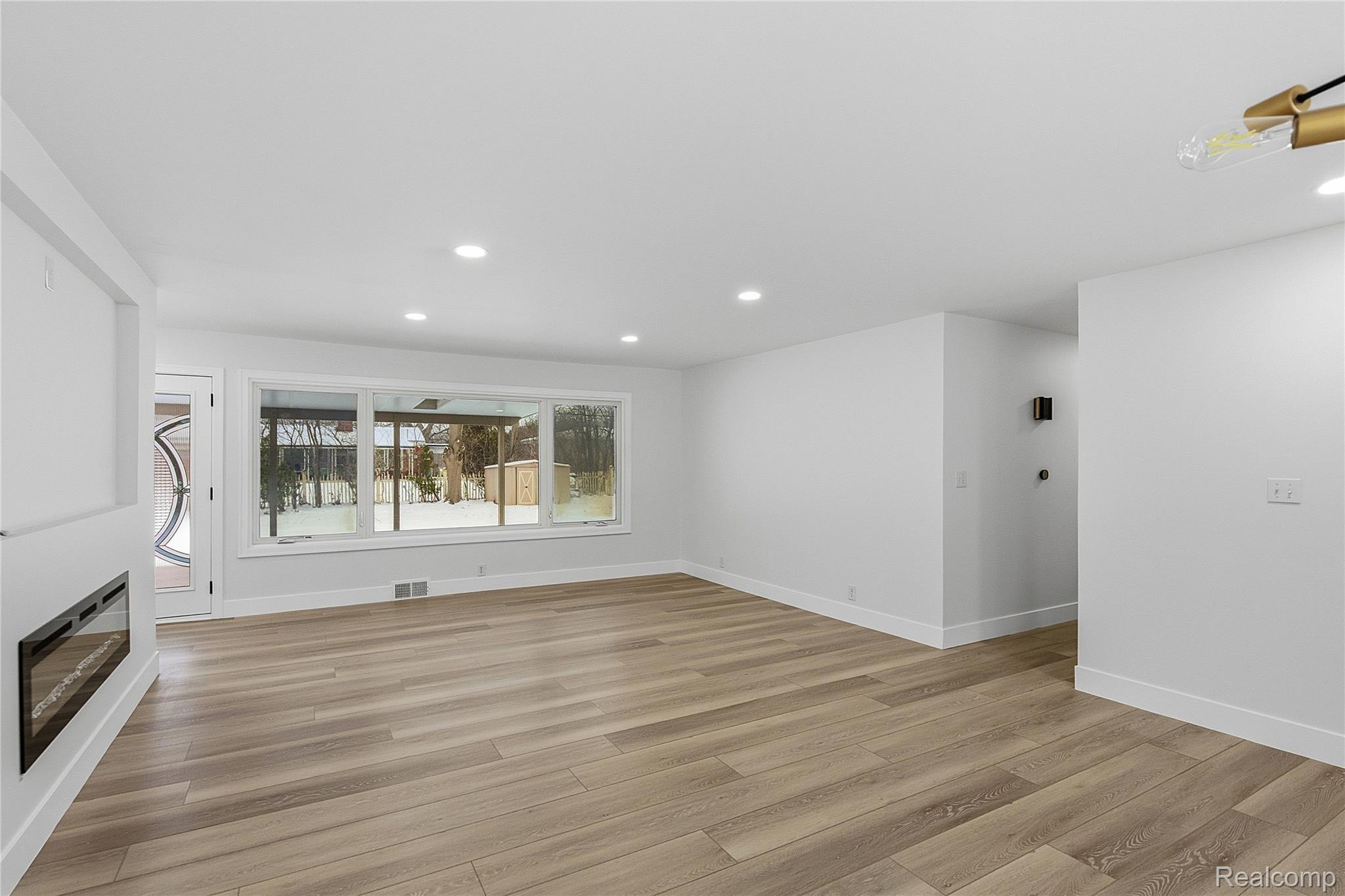 32336 Tareyton Street