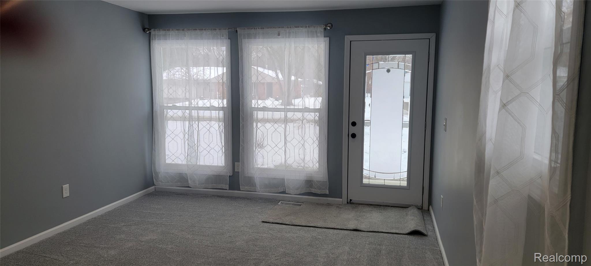 Clarkston, Michigan 48346, United States, 3 Bedrooms Bedrooms, ,2 BathroomsBathrooms,Residential,Active,256886