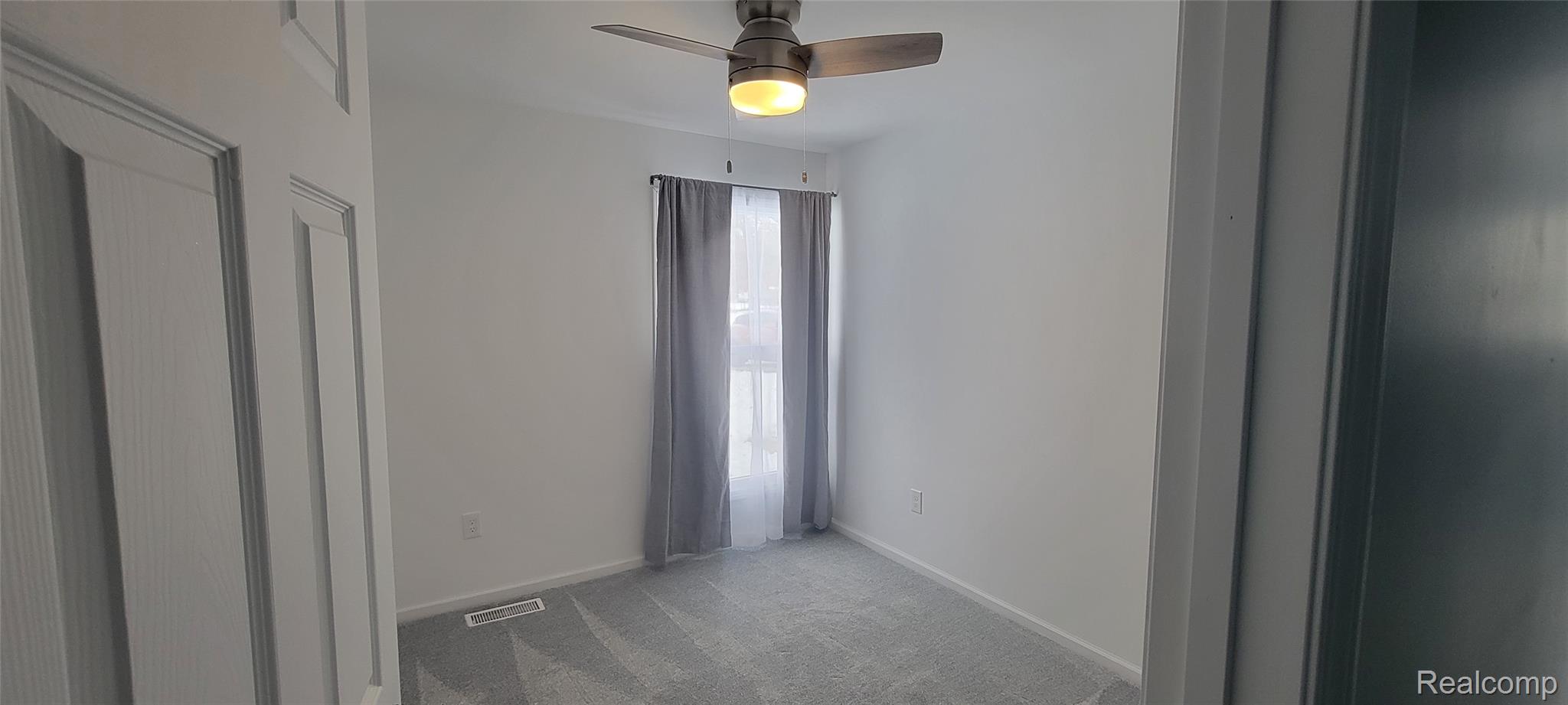 Clarkston, Michigan 48346, United States, 3 Bedrooms Bedrooms, ,2 BathroomsBathrooms,Residential,Active,256886