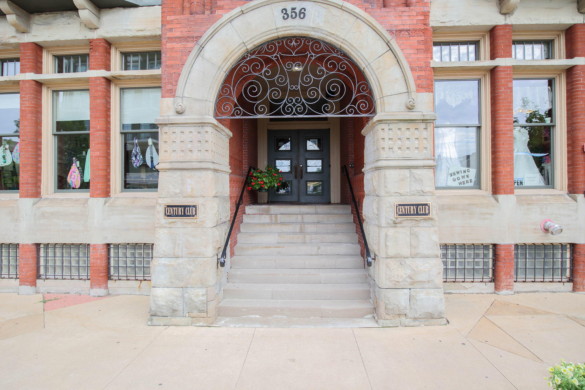 356 W Western Avenue