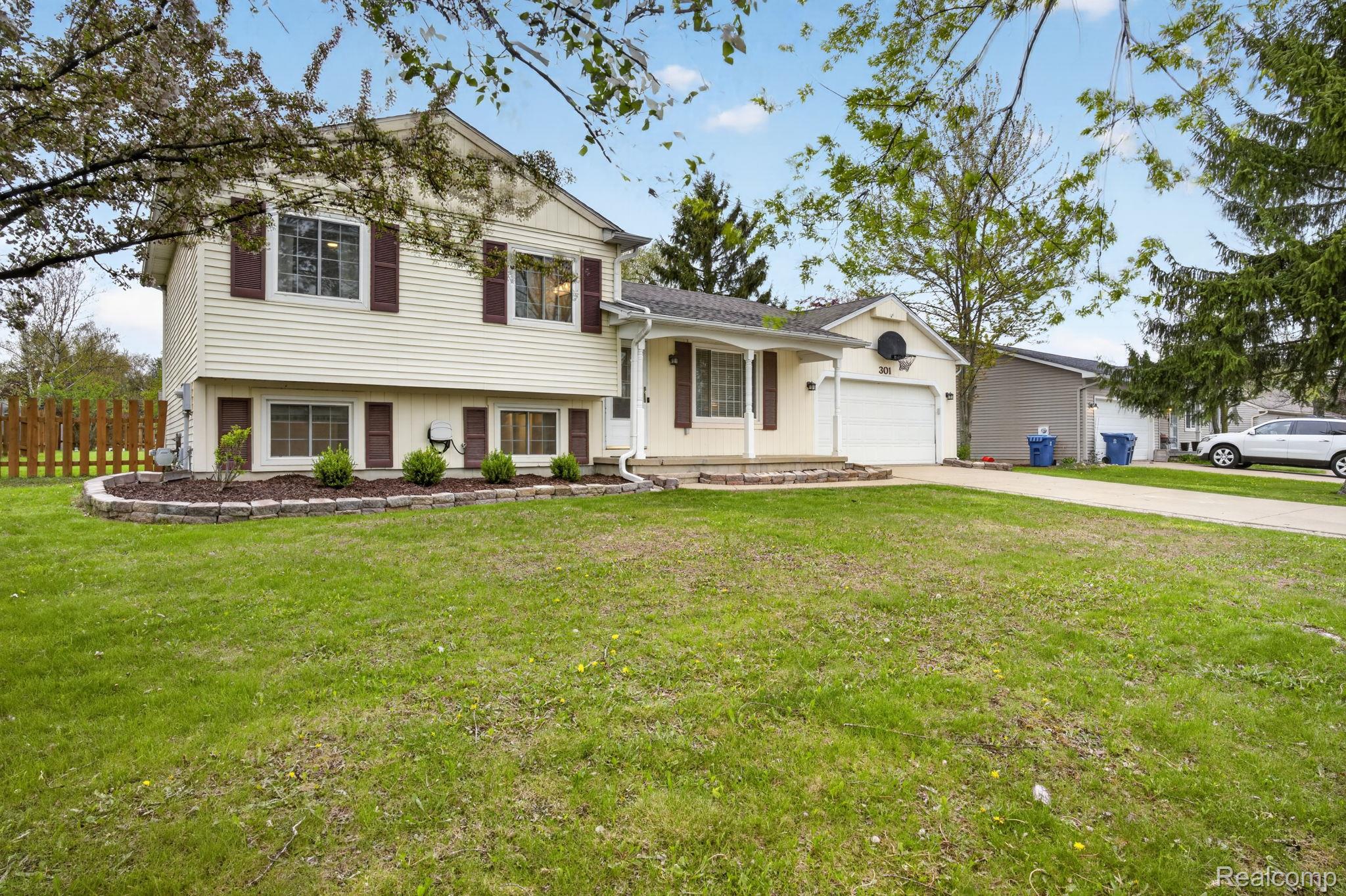 301 Lindenwood Drive