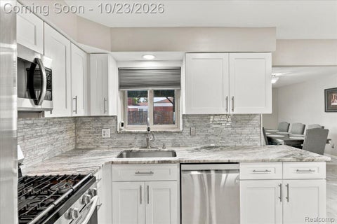 Tiny photo for 4906 Fairmont Court, Sterling Heights City, MI 48310 (MLS # 20261085030)