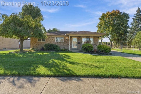 Photo of 4906 Fairmont Court, Sterling Heights City, MI 48310 (MLS # 20261085030)