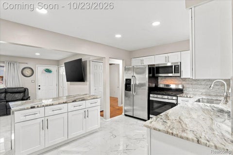 Tiny photo for 4906 Fairmont Court, Sterling Heights City, MI 48310 (MLS # 20261085030)