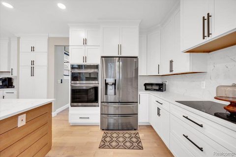 Tiny photo for 54424 Maple Creek Court, Shelby Charter Township, MI 48316 (MLS # 20261002784)