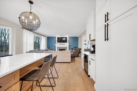 Tiny photo for 54424 Maple Creek Court, Shelby Charter Township, MI 48316 (MLS # 20261002784)