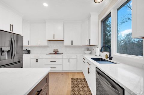 Tiny photo for 54424 Maple Creek Court, Shelby Charter Township, MI 48316 (MLS # 20261002784)