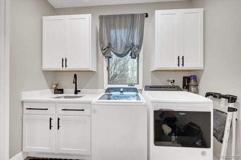 Tiny photo for 54424 Maple Creek Court, Shelby Charter Township, MI 48316 (MLS # 20261002784)