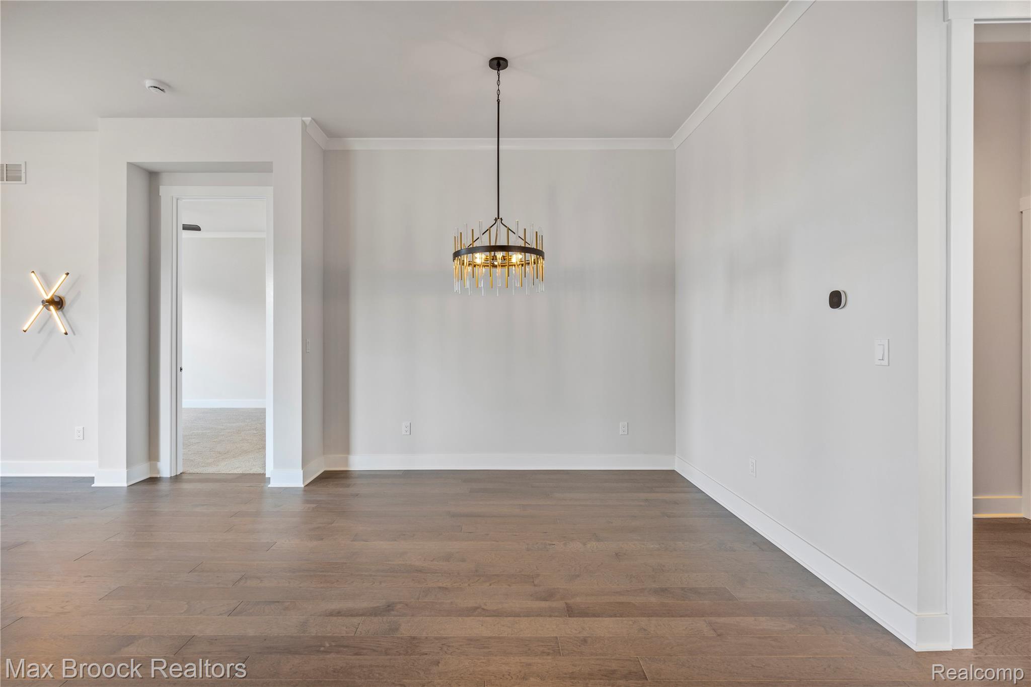 5636 Suffolk Court
