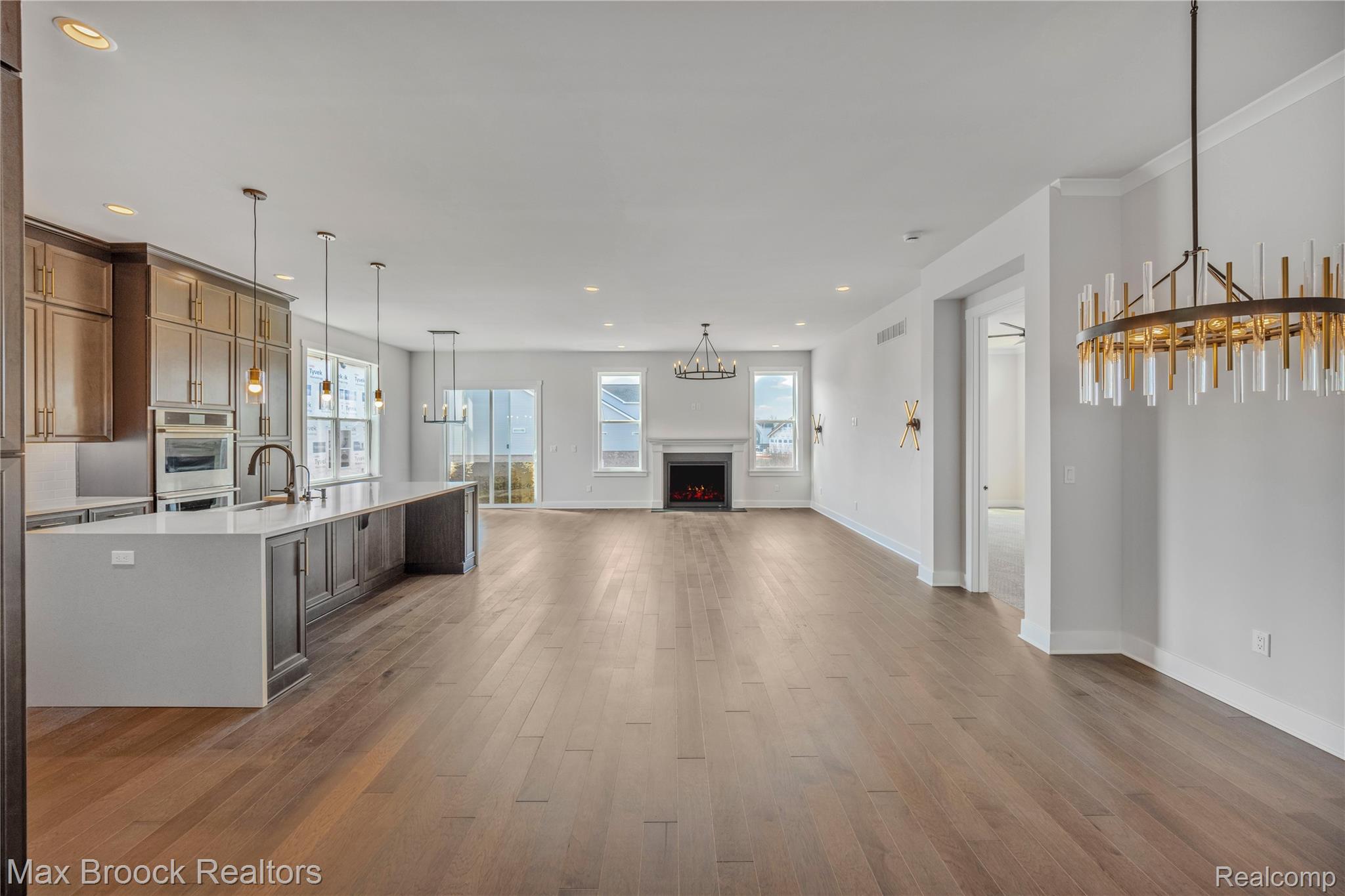 5636 Suffolk Court