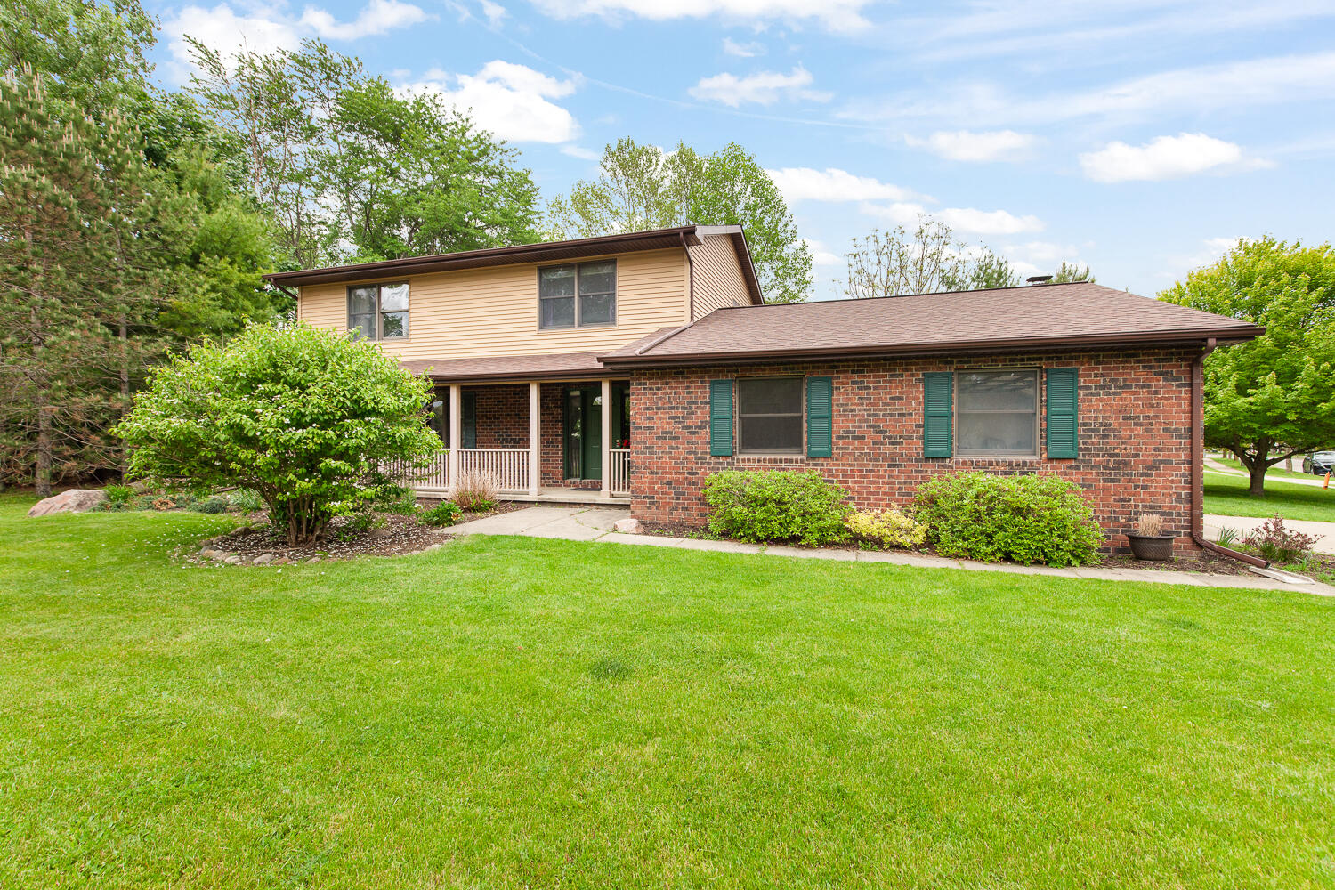 1302 N Freer Road