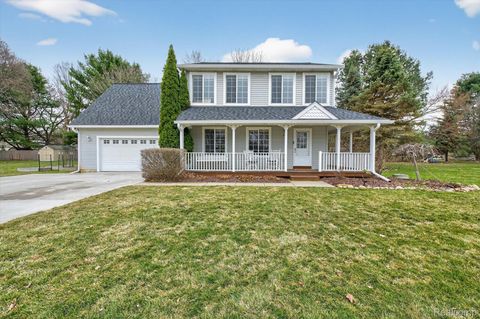 2454 Calvin Court Hamburg Township MI 48169