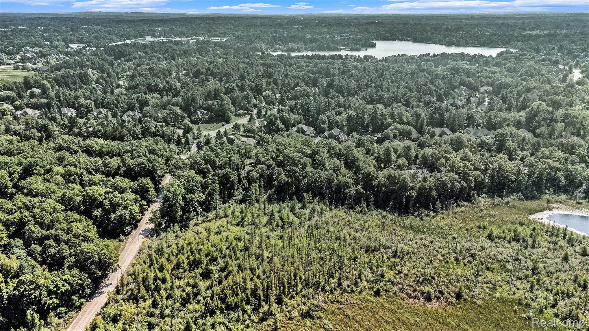 PAR C BAUER RD Road