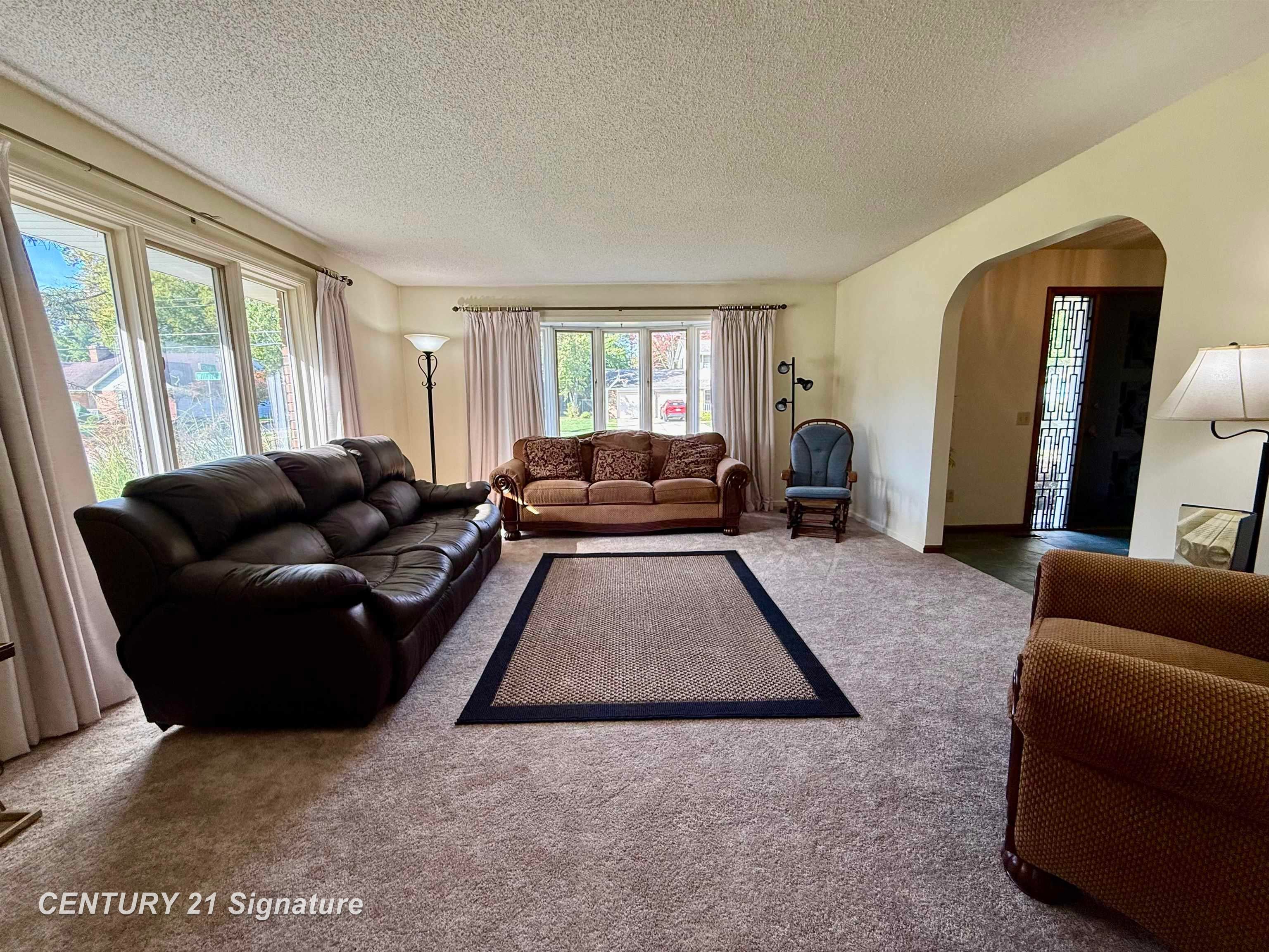 6 Ghia Court