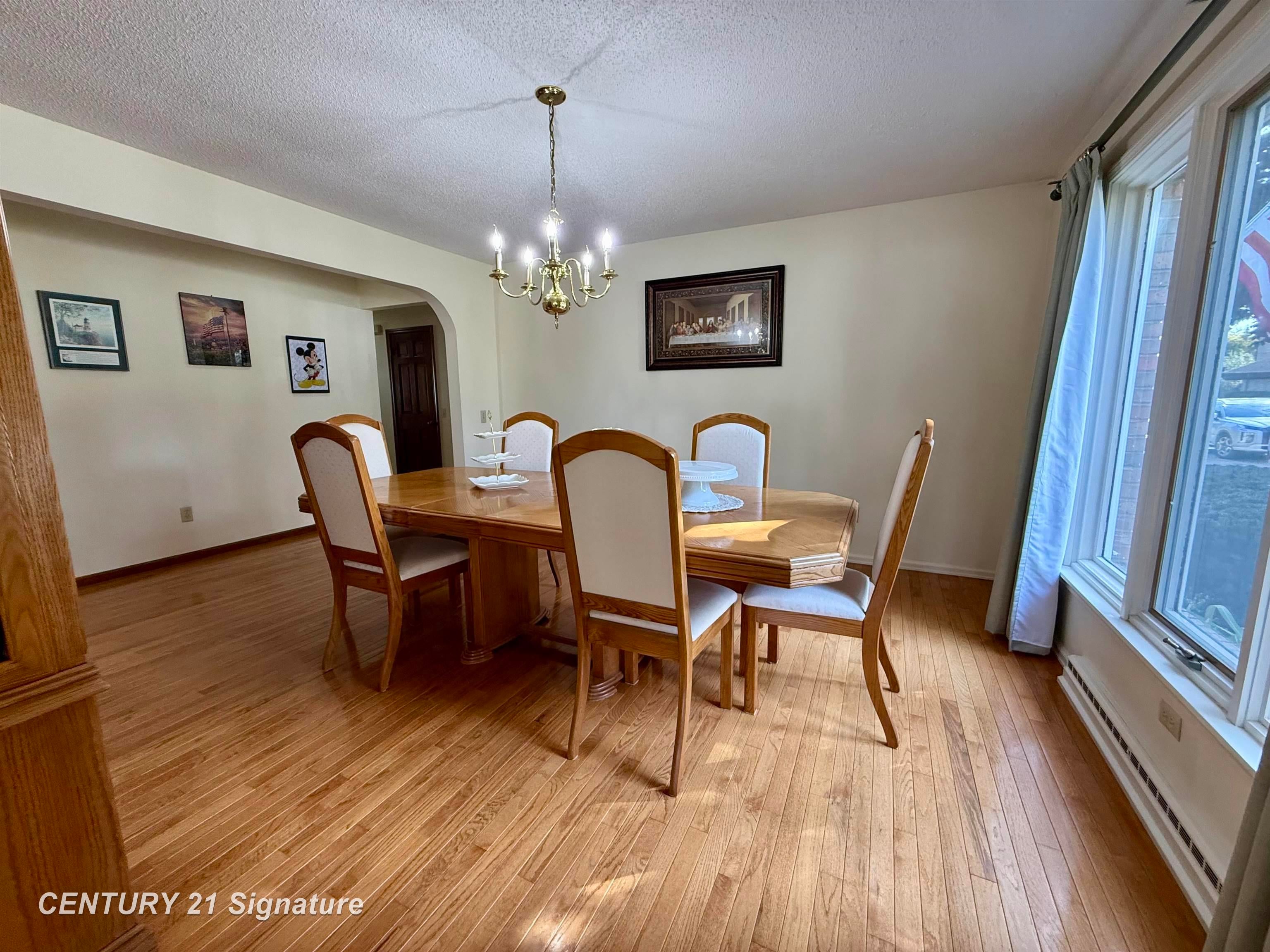 6 Ghia Court