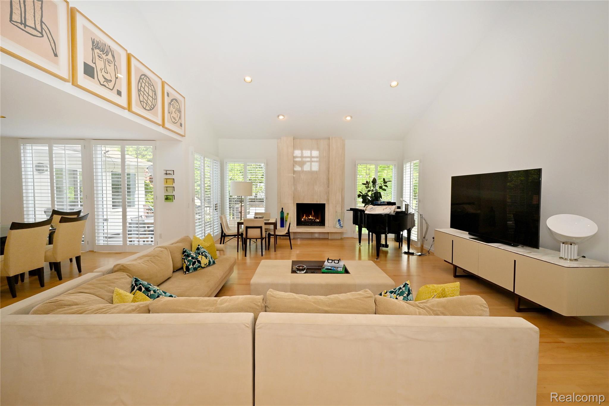 3202 Shadydale Court