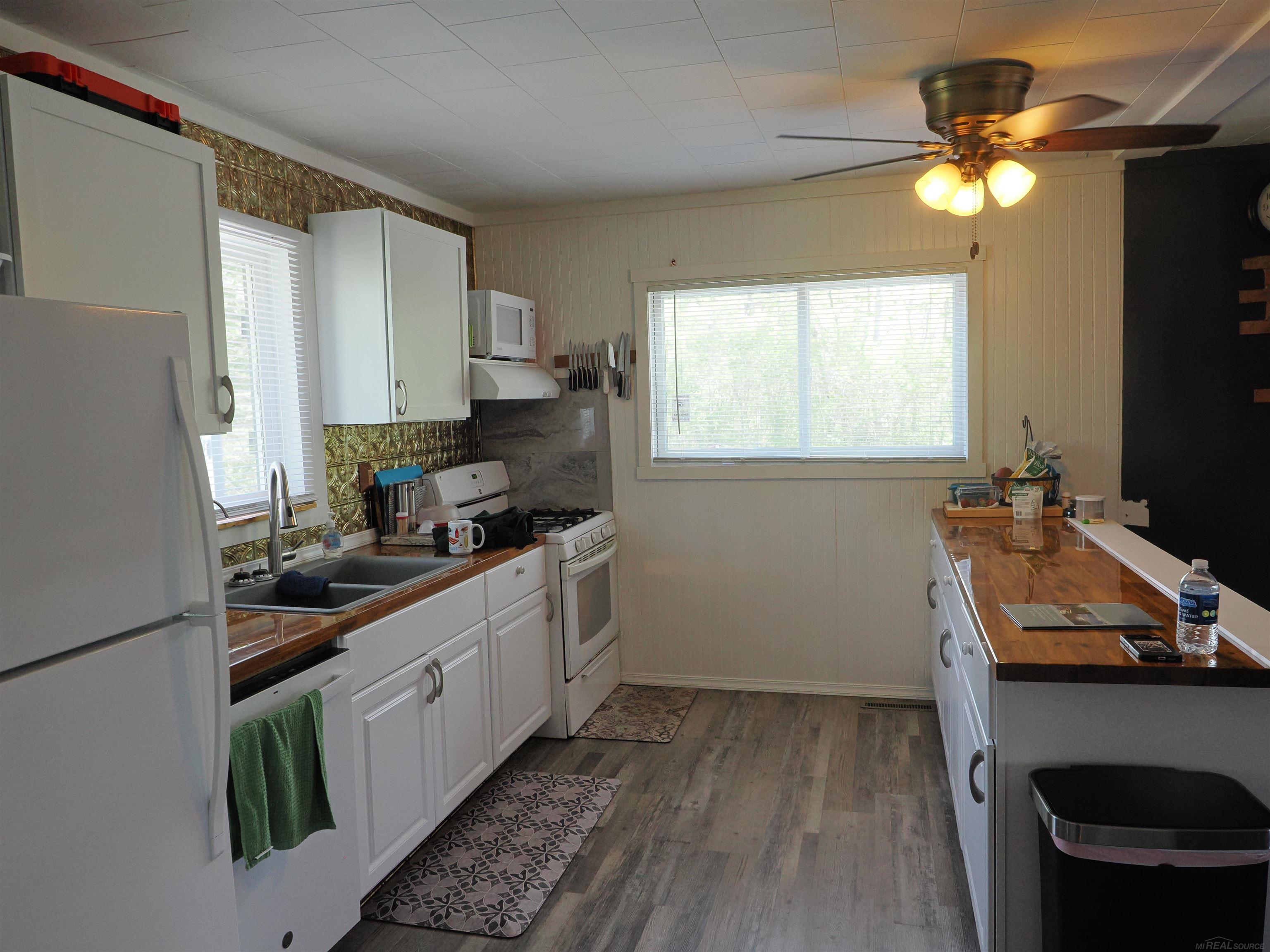 1851 E Erickson Road