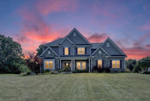 Photo of 7982 Donegal Court, Tyrone Township, MI 48430 (MLS # 81026038875)