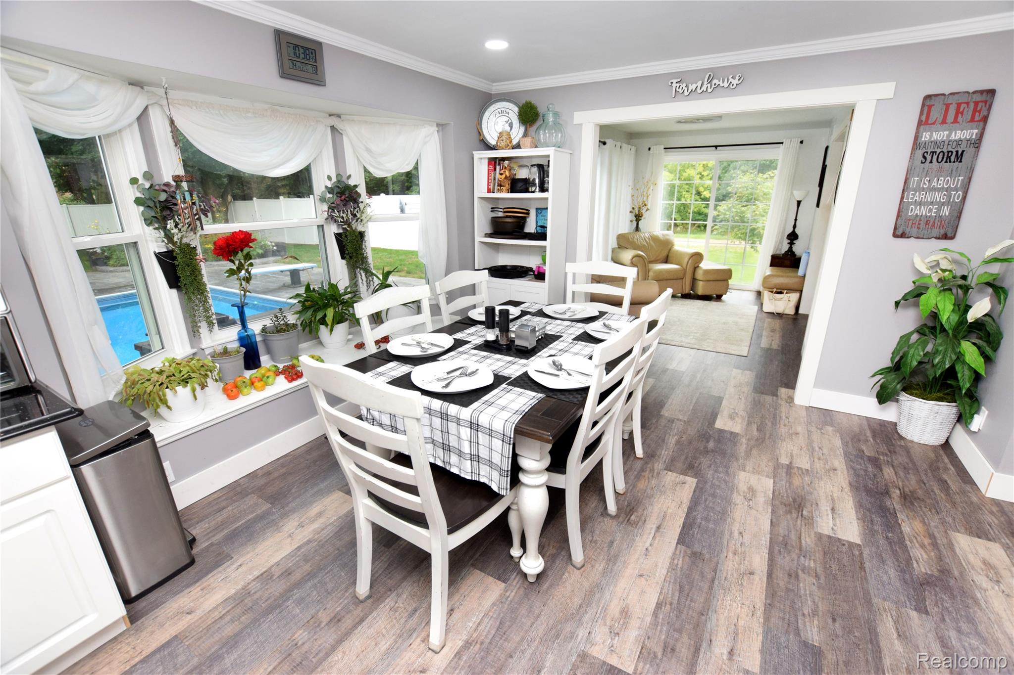 4509 Hedgethorn Circle