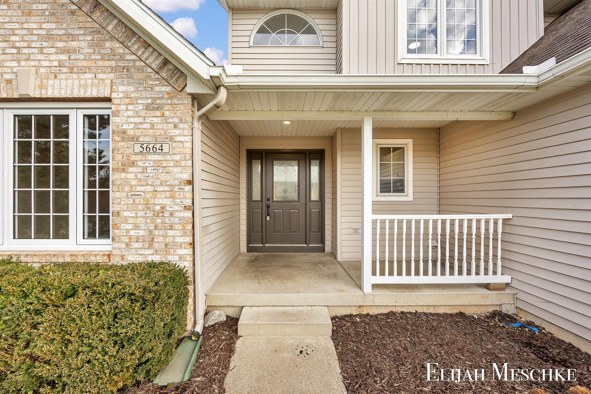 5664 Nancy Drive SW