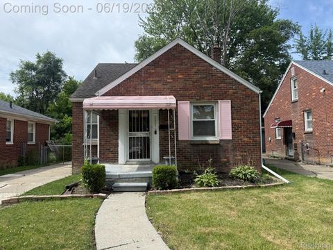 Photo of 20056 Roscommon Street, Harper Woods City, MI 48225 (MLS # 20261046165)