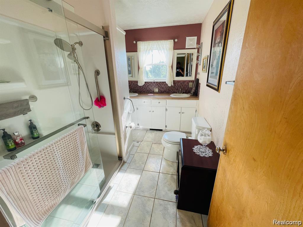 11424 W Corunna Road