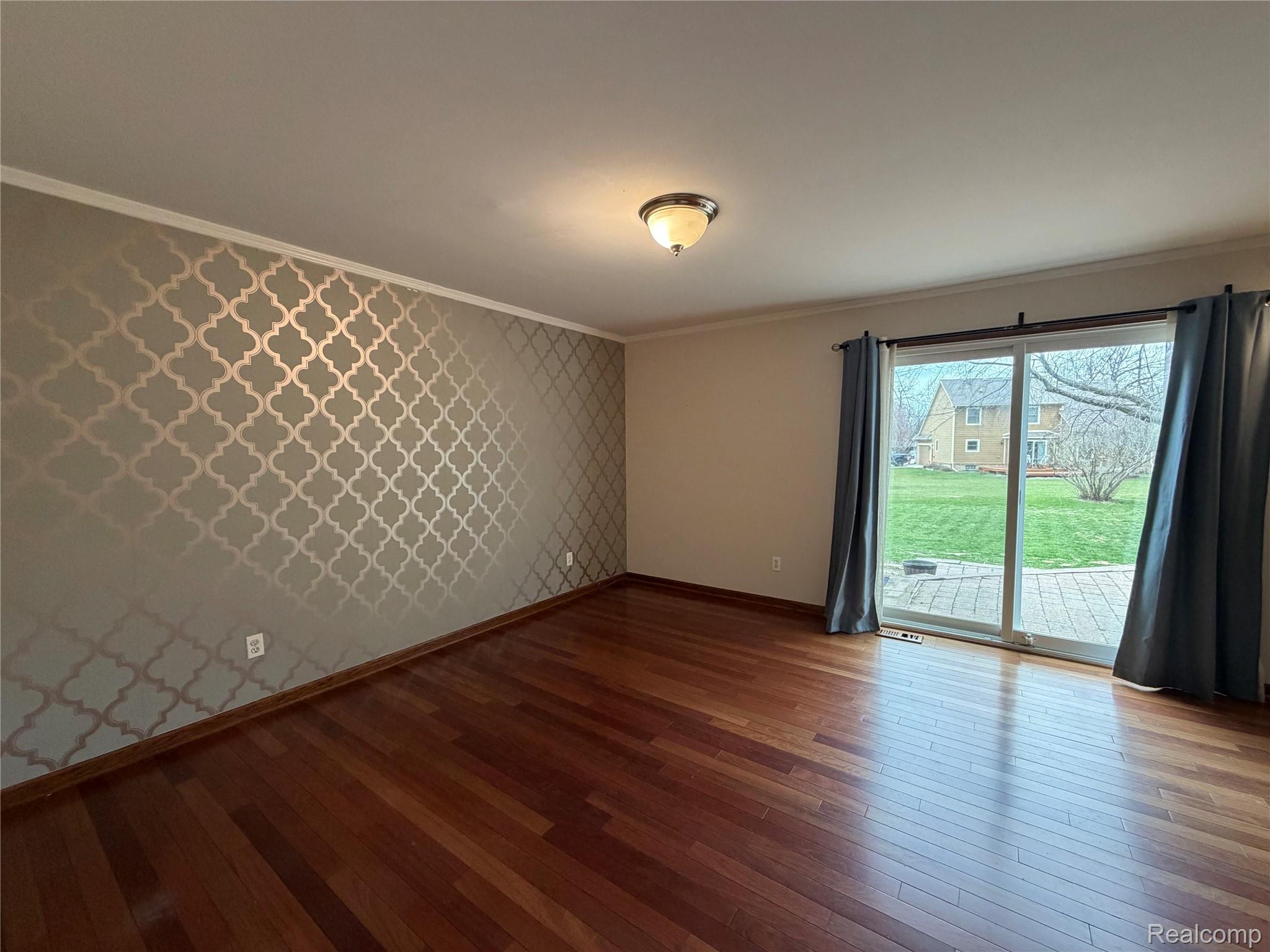 3290 Bennington Drive