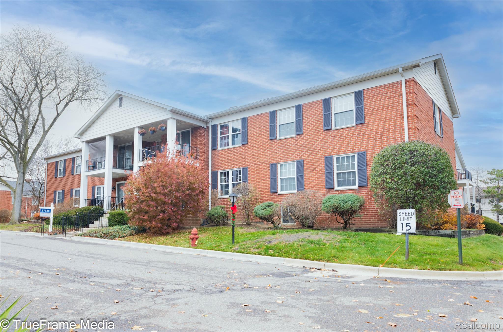 27654 E Echo Valley 234