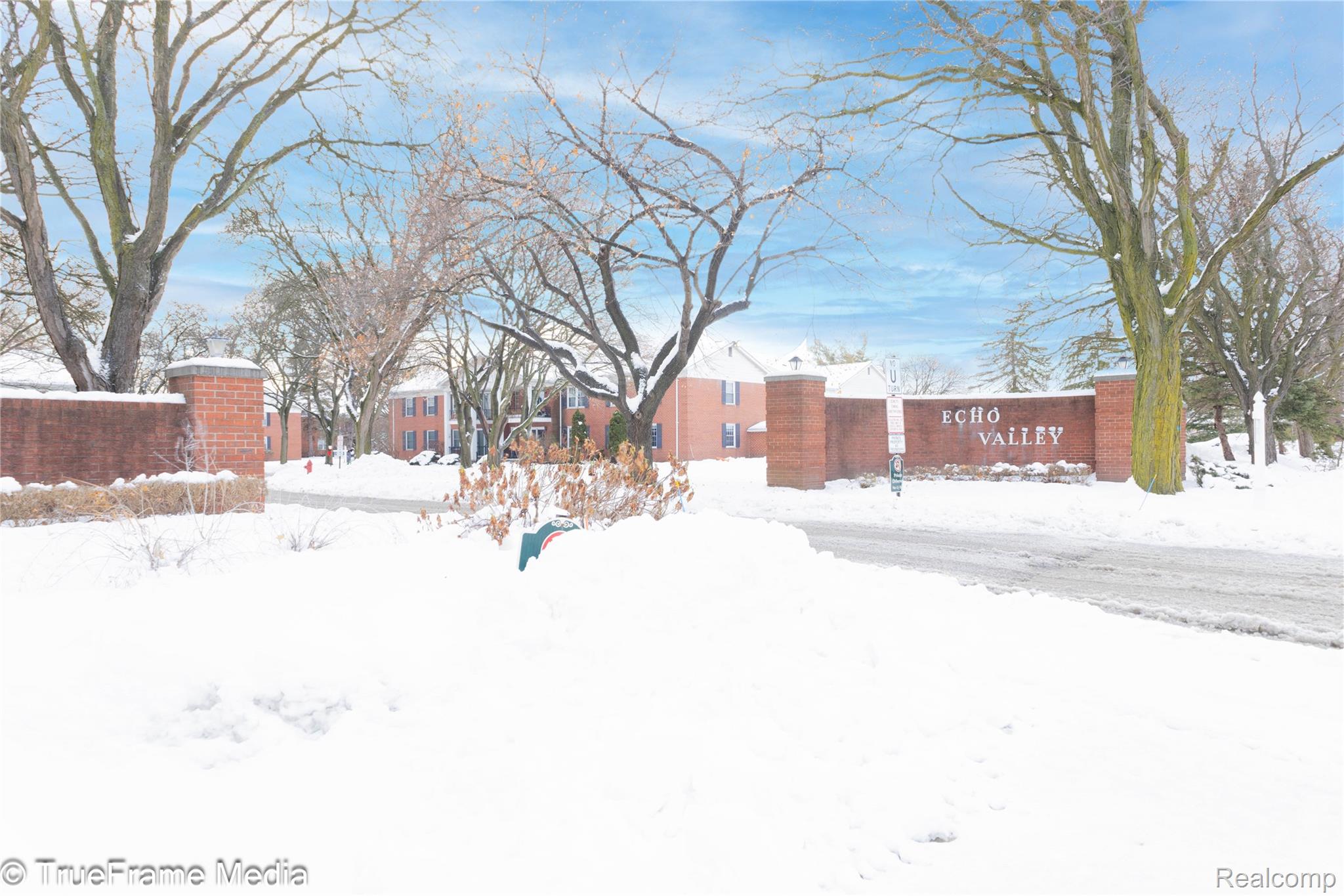 27654 E Echo Valley 234