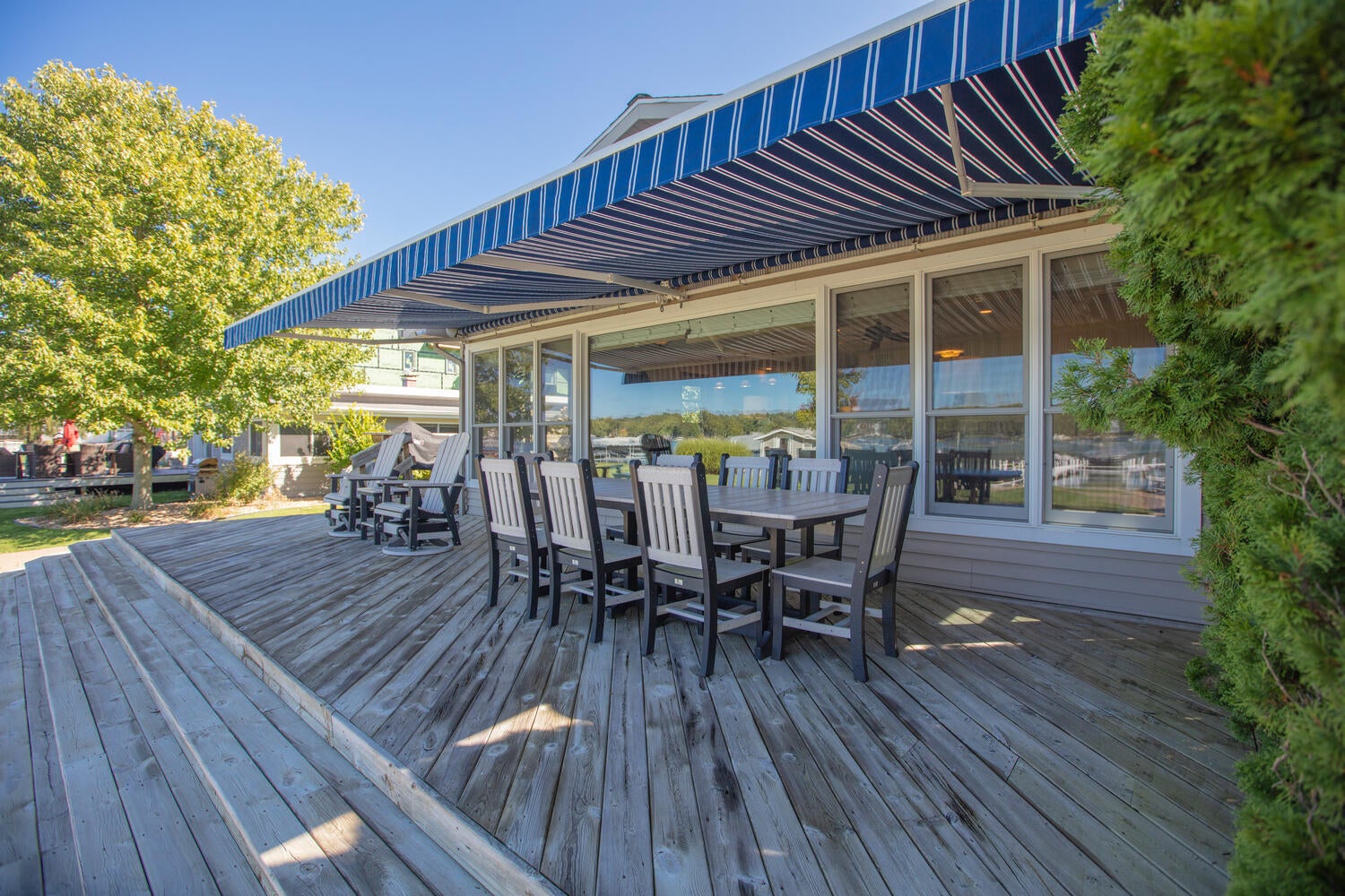 65770 Lakeshore Drive