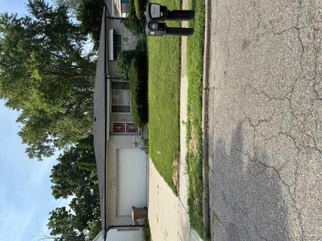 Pontiac City, Michigan 48341, United States, 2 Bedrooms Bedrooms, ,2 BathroomsBathrooms,Residential,Active,191559
