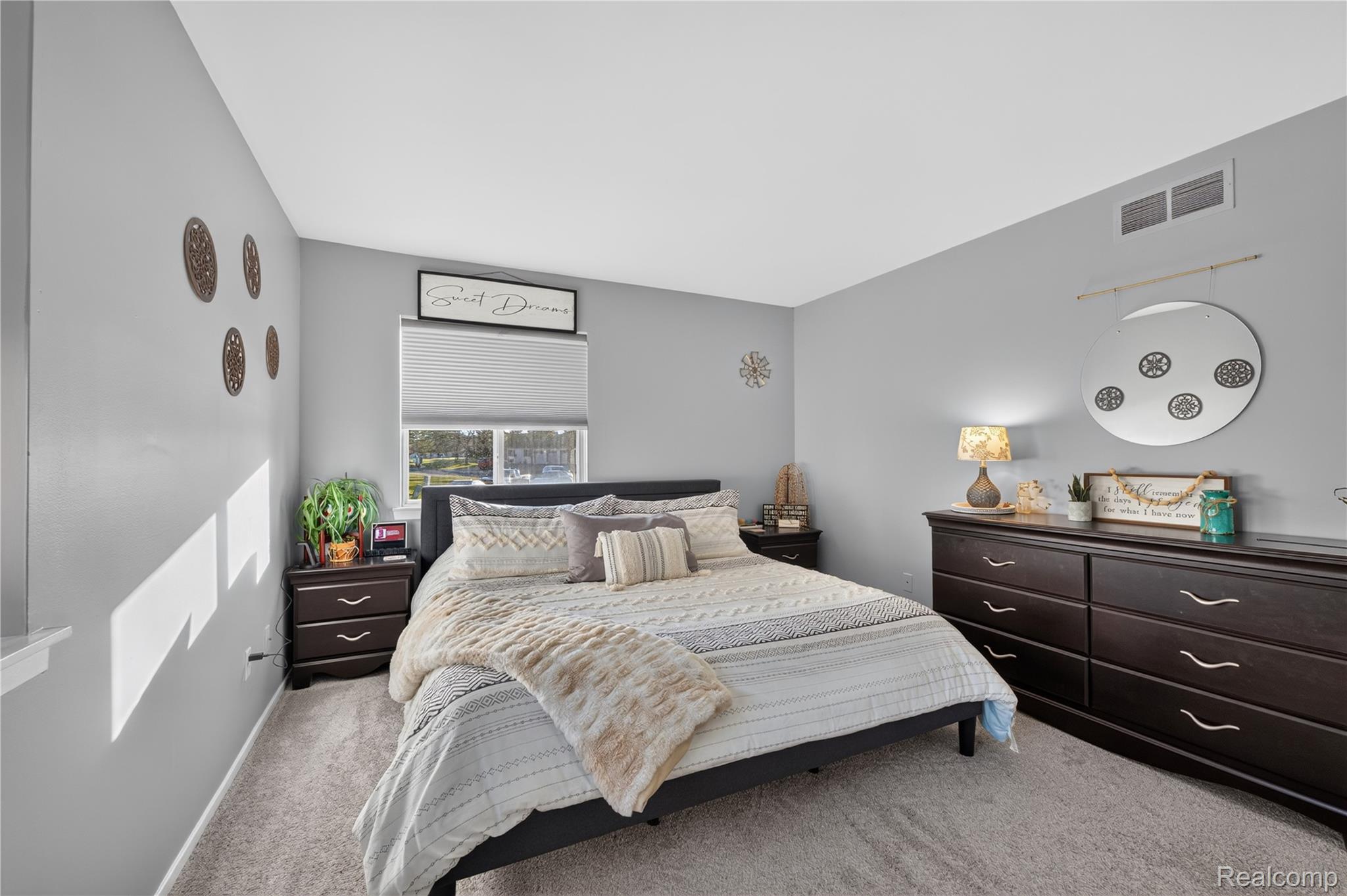 9468 Forestview Circle