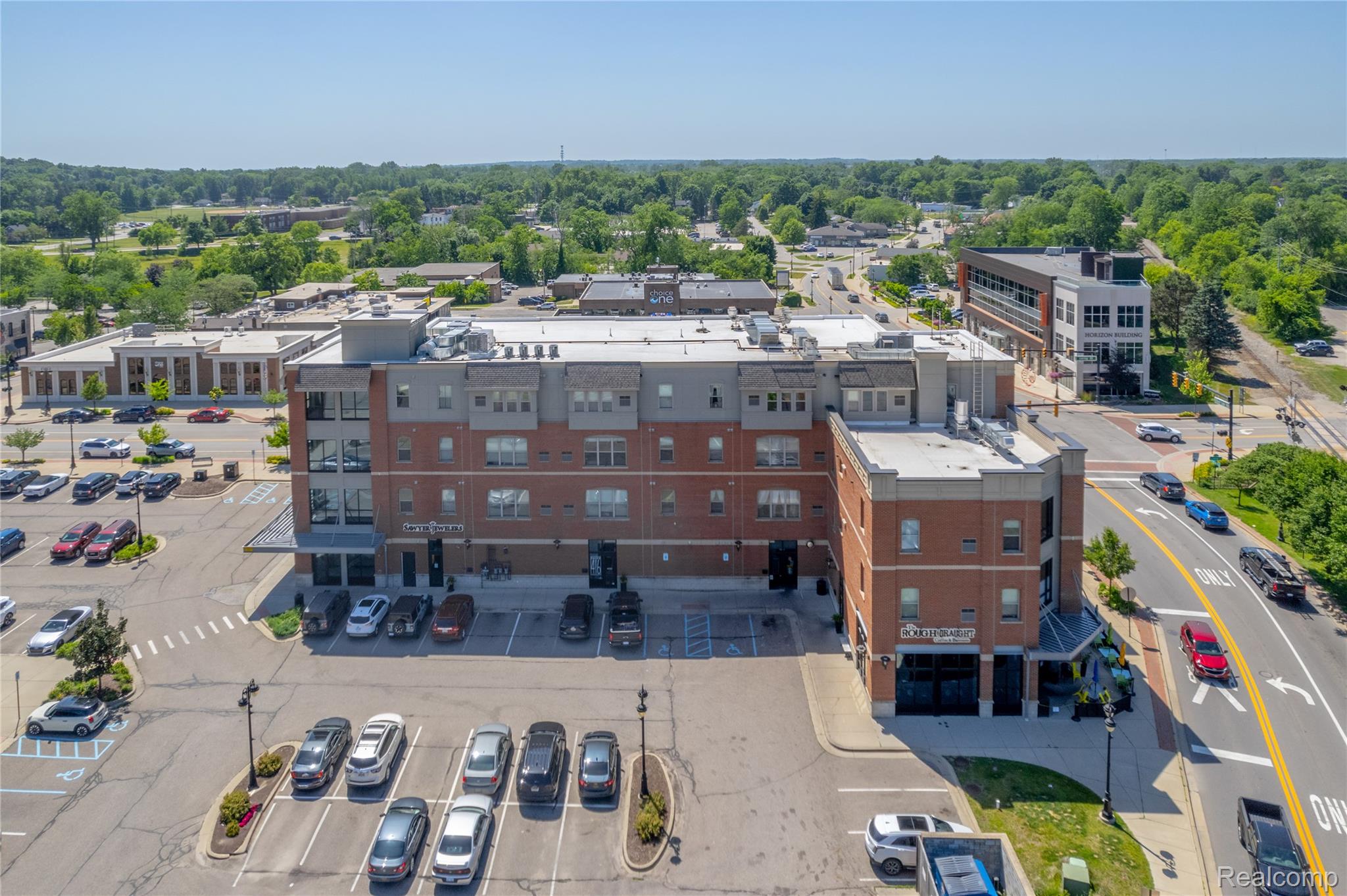 Fenton City, Michigan 48430, United States, 1 Bedroom Bedrooms, ,1 BathroomBathrooms,Residential,Pending,160046