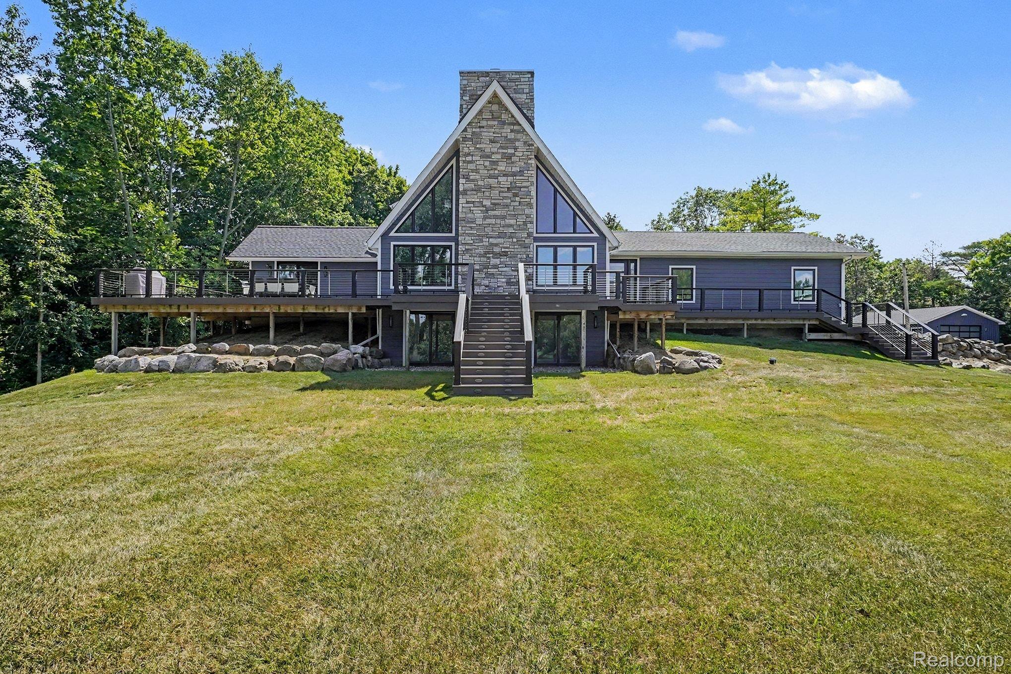 3900 Waterland Drive